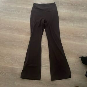 Groove Super-High-Rise Flared Pant Nulu
